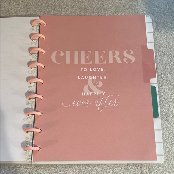 Happy Planner Wedding Notebook - brand new - Picture 5 of 7